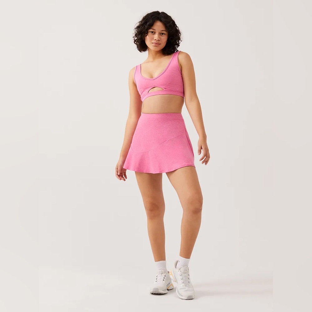 Outdoor Voices Peekaboo Bra In Bubblegum
